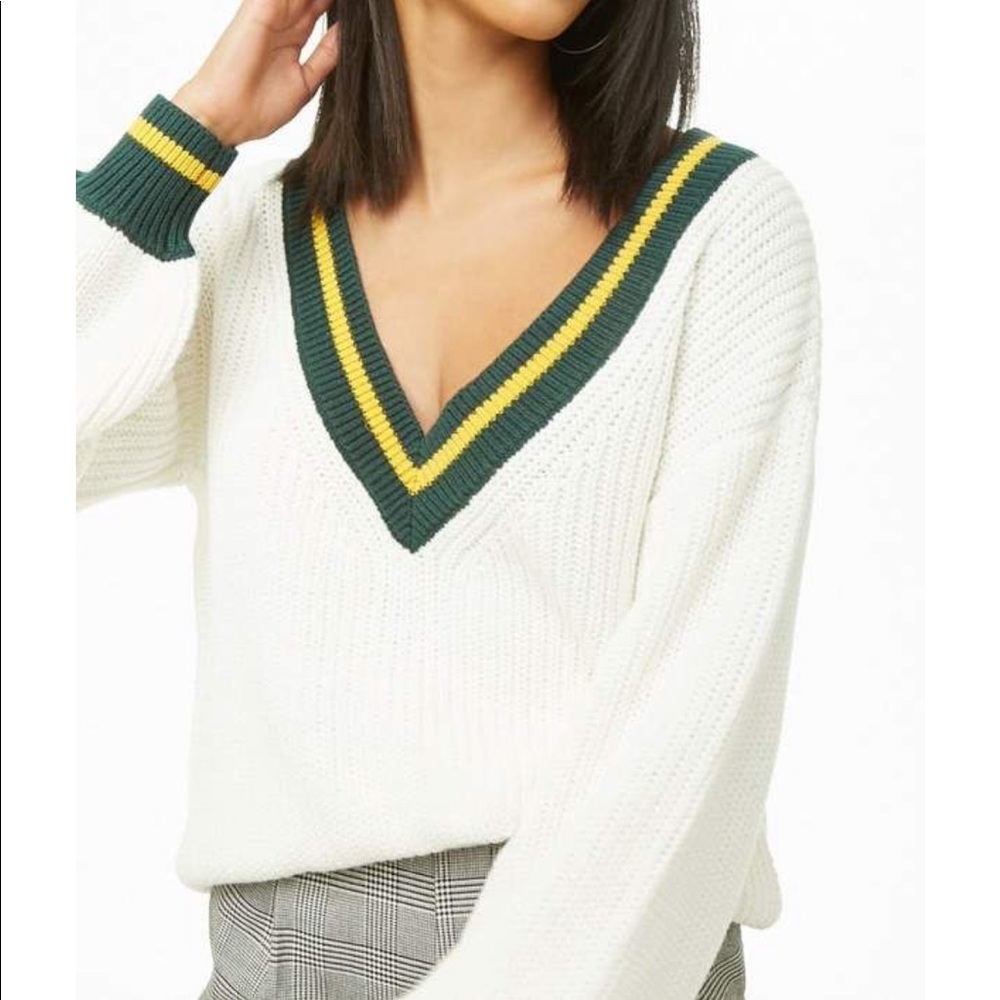 FOREVER 21 Varsity Plunging VNeck Sweater